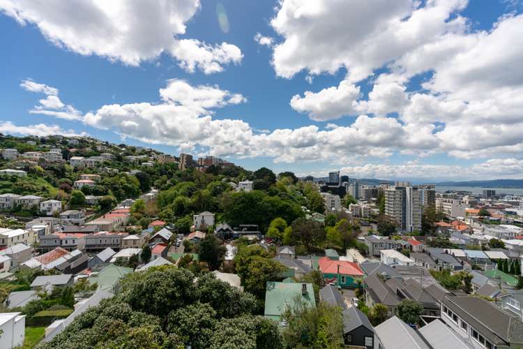 4a/20 Maarama Crescent Aro Valley_11