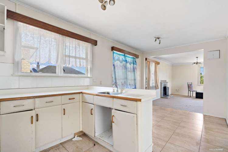 104 Fisher Crescent Otara_6