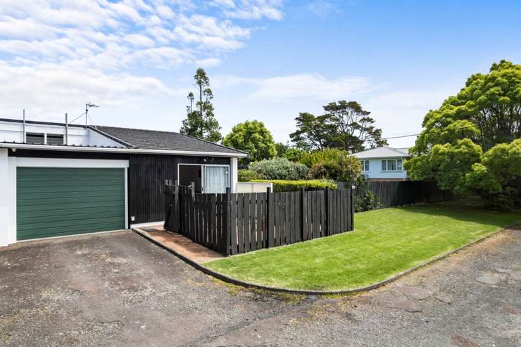 1/109A Te Atatu Road Te Atatu South_14