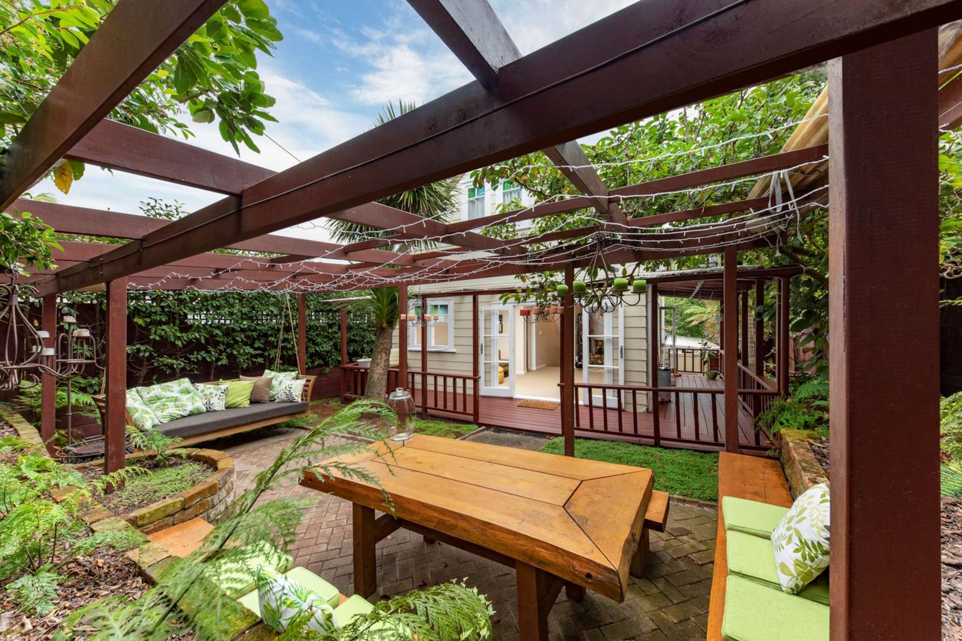 1/8 Derwent Crescent Titirangi_0