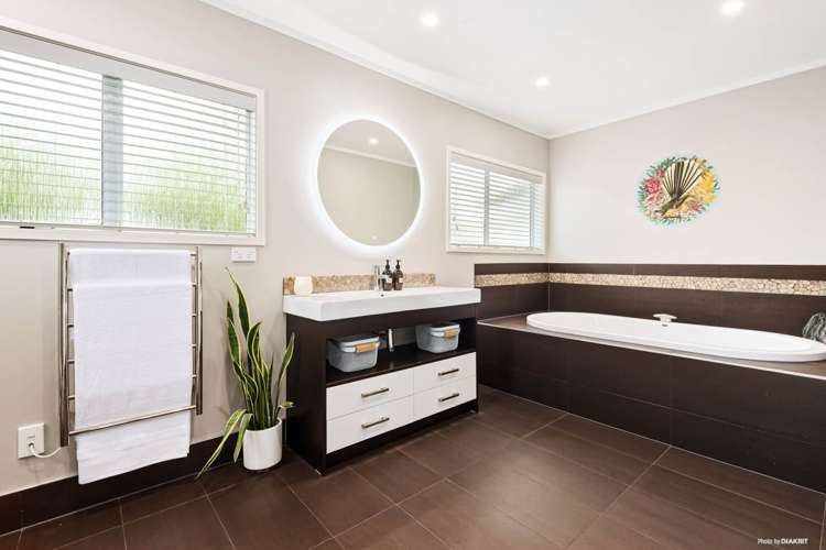 14 Raphael Place West Harbour_11