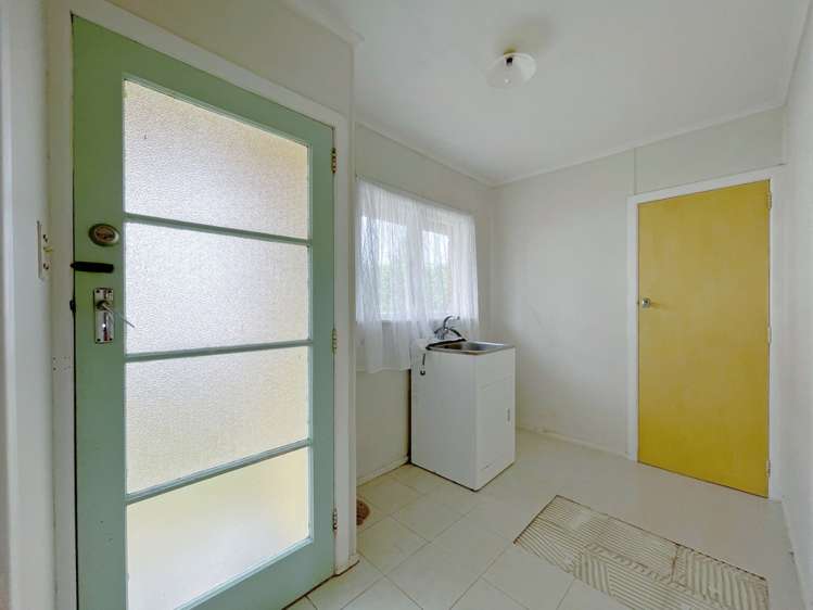 1/20 Copley Street New Lynn_13