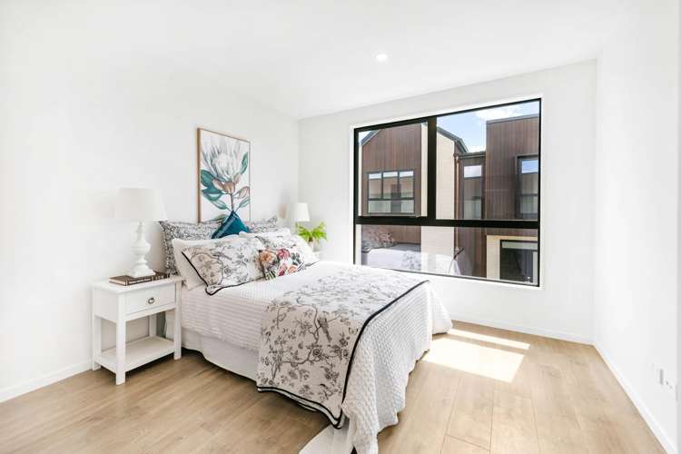 LOTS 3,4,5/11 Rene Place Sunnyhills_9