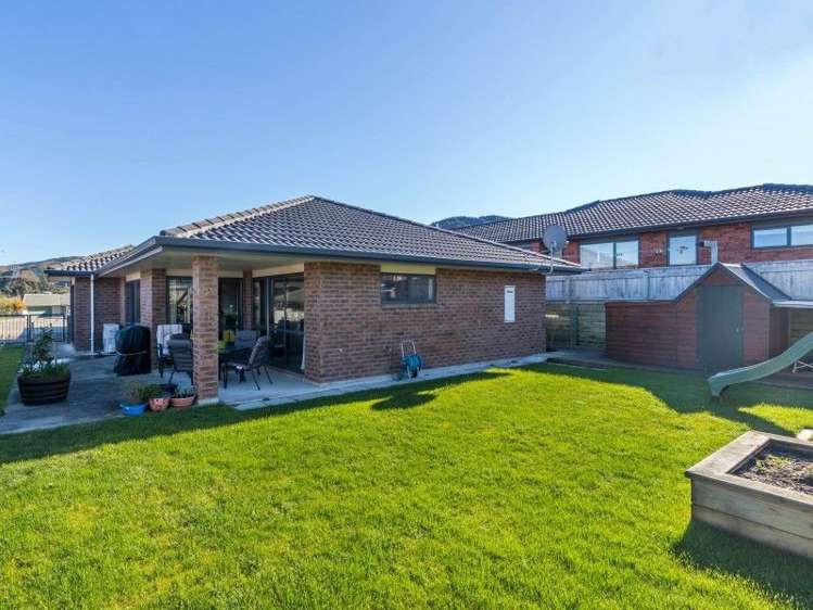 50 Percy Kinsman Crescent Riverstone Terraces_19