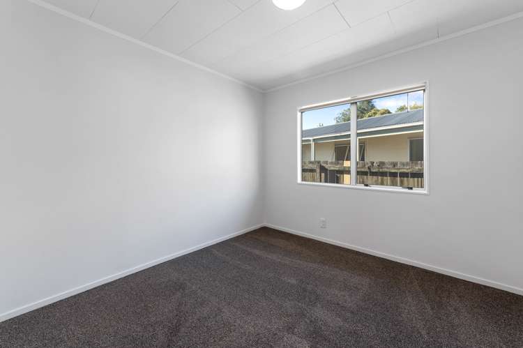 15 Bronte Place Owhata_9