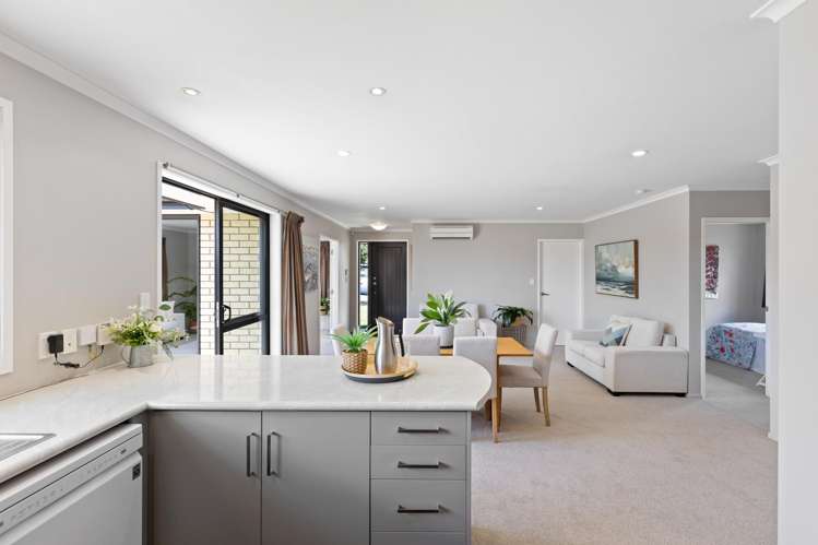 13 Chadwick Place Rototuna North_13