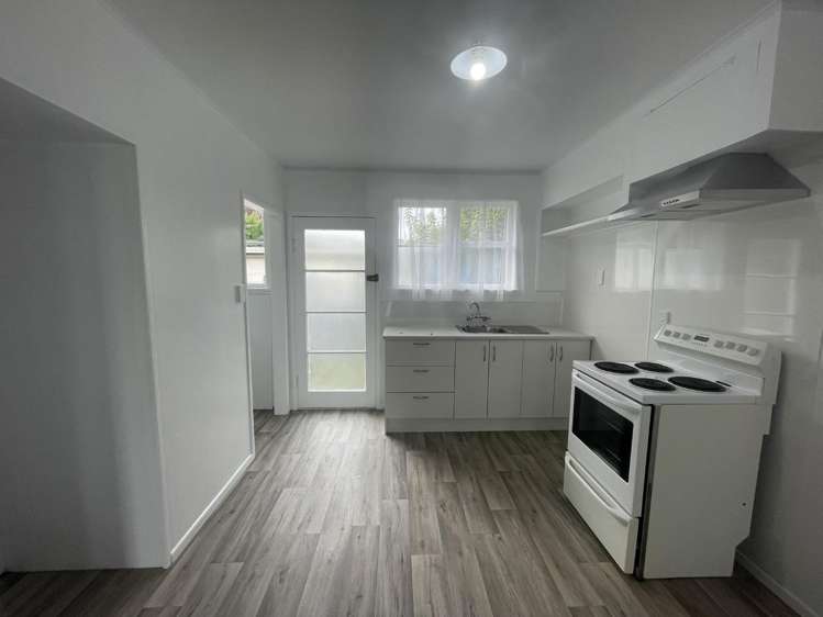 5/22 Beatrix Street 10016_3