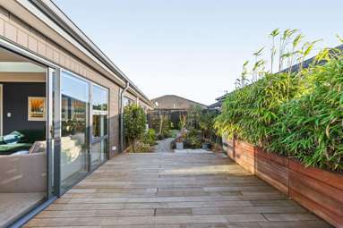 2 Colin Laloli Place_2