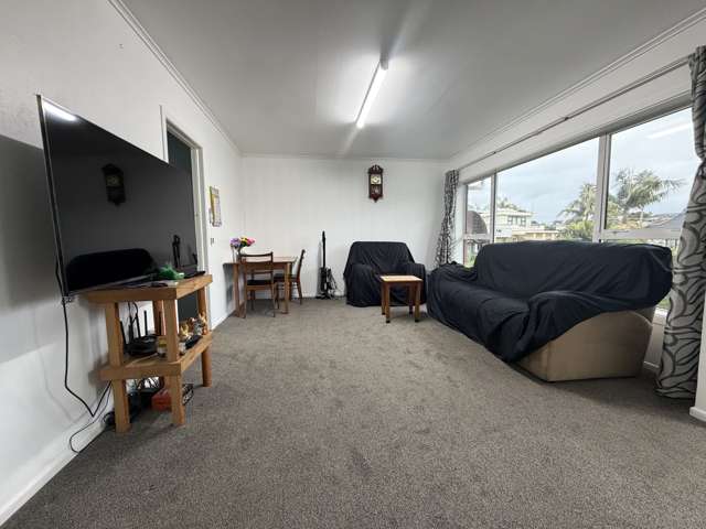 2/270 East Coast Road Forrest Hill_2