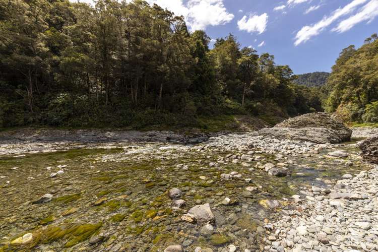 788 Wakamarina Road Havelock_48