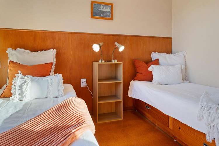 29 Waetford Road Matapouri_12