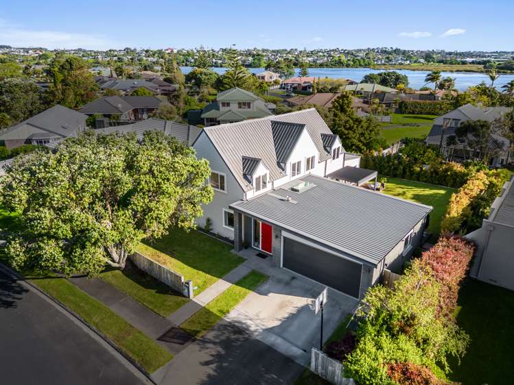 37 Maygrove Drive Orewa_12