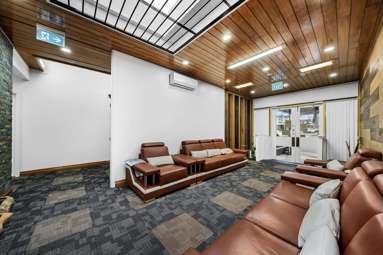 3089 Great North Road_2