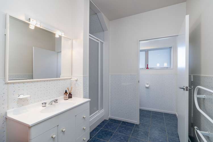 346 Princes Drive Britannia Heights_20