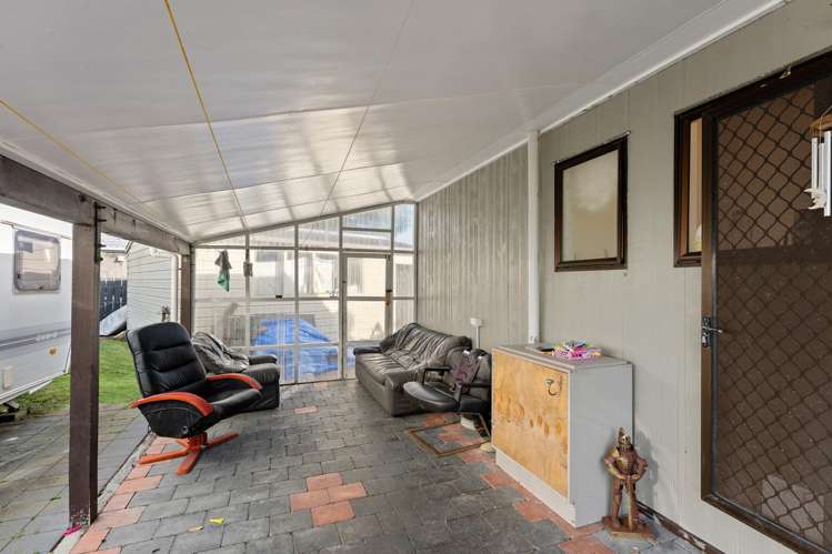 49 Tasman Road Otaki Beach_11