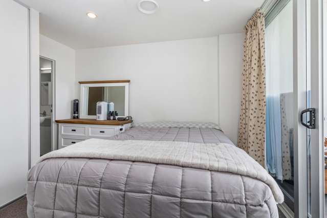 606/17 Amersham Way Manukau_2