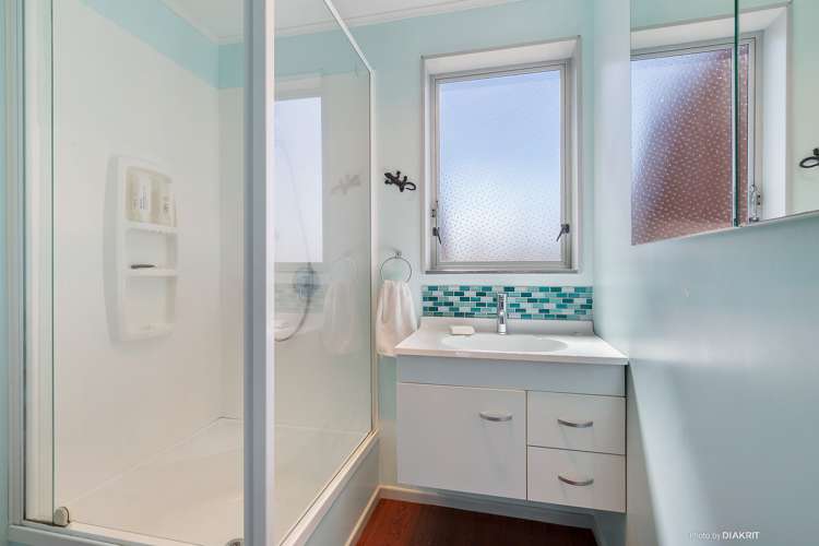 7 Tukanae Street Strathmore Park_12