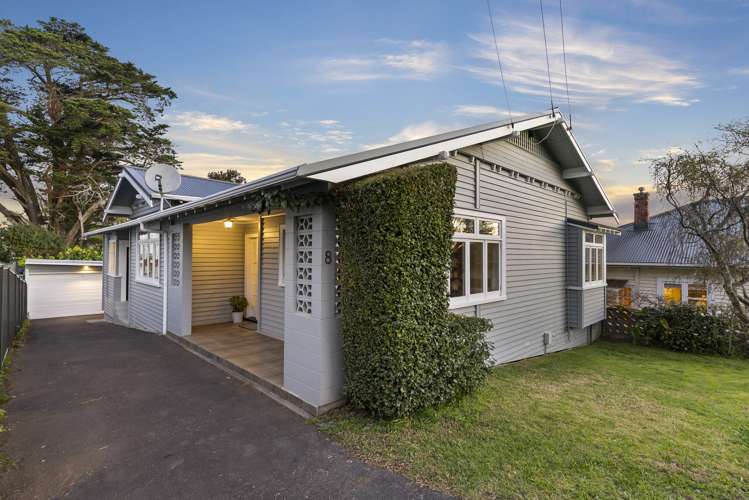 8 Jesmond Terrace Mount Albert_0