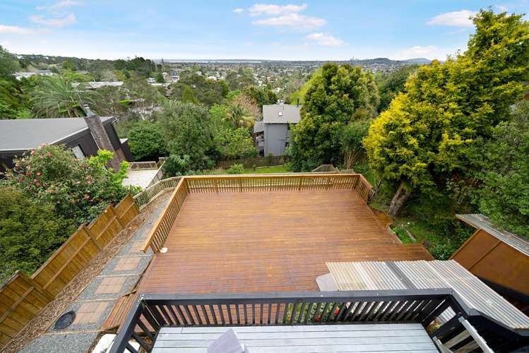 229 Golf Road Titirangi_17