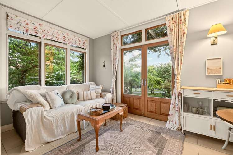 364 The Coastal Highway Redwood Valley_12