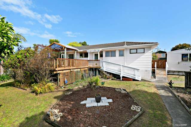 14 George Herring Place Glen Eden_1