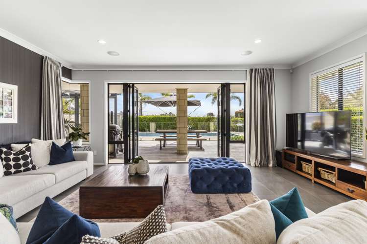 81 Whitford Park Road Whitford_63