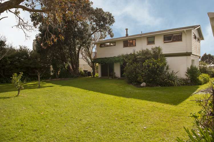 3 Harsant Avenue Hahei_9