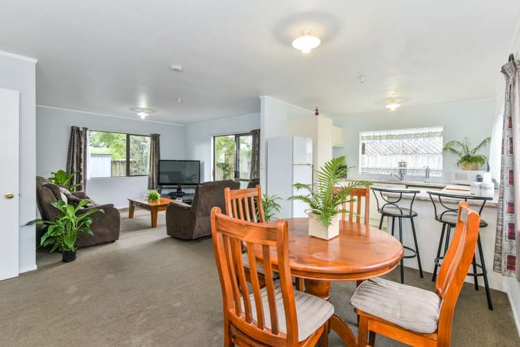 77 Pooks Road Ranui_8