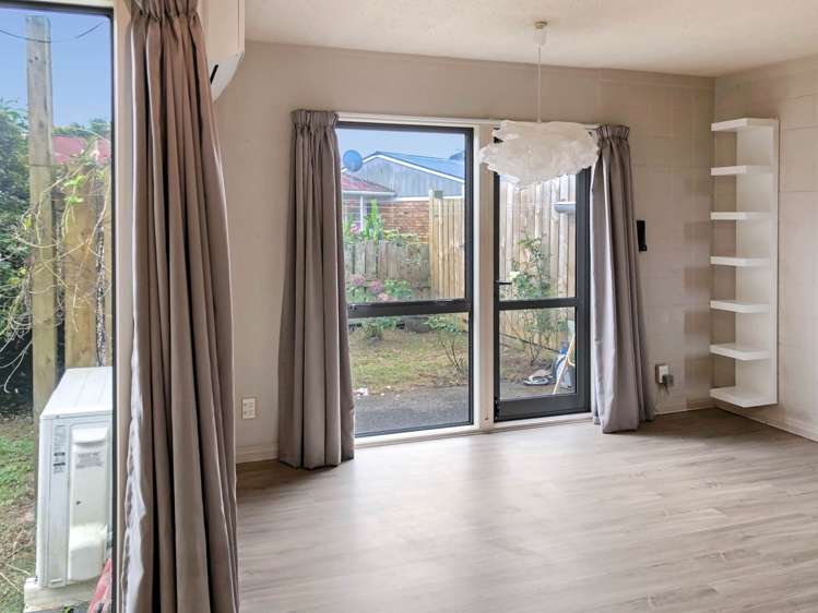 19 Fred Woodward Place Mt Roskill_1