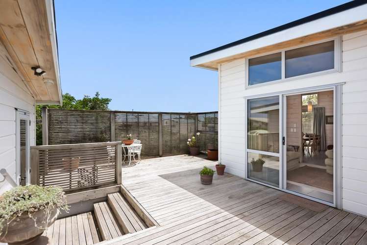 9 Via Aroha Waitarere Beach_23