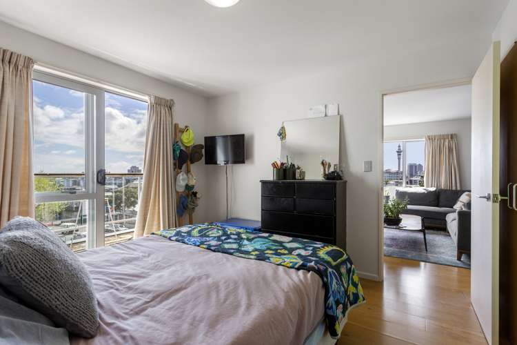 4h/121 Newton Road Eden Terrace_11