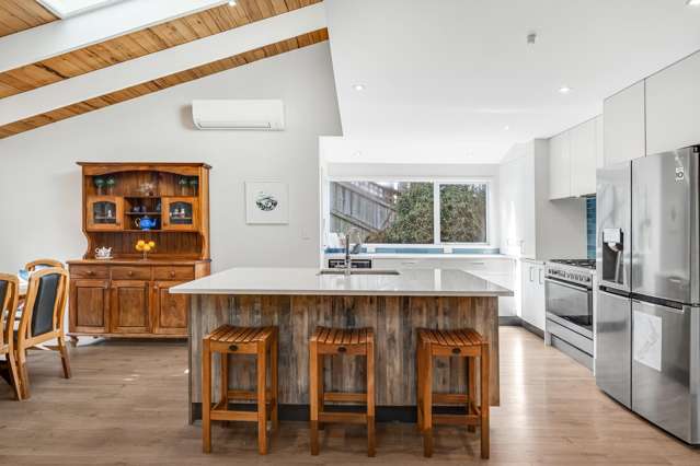92A Beach Road Mellons Bay_3