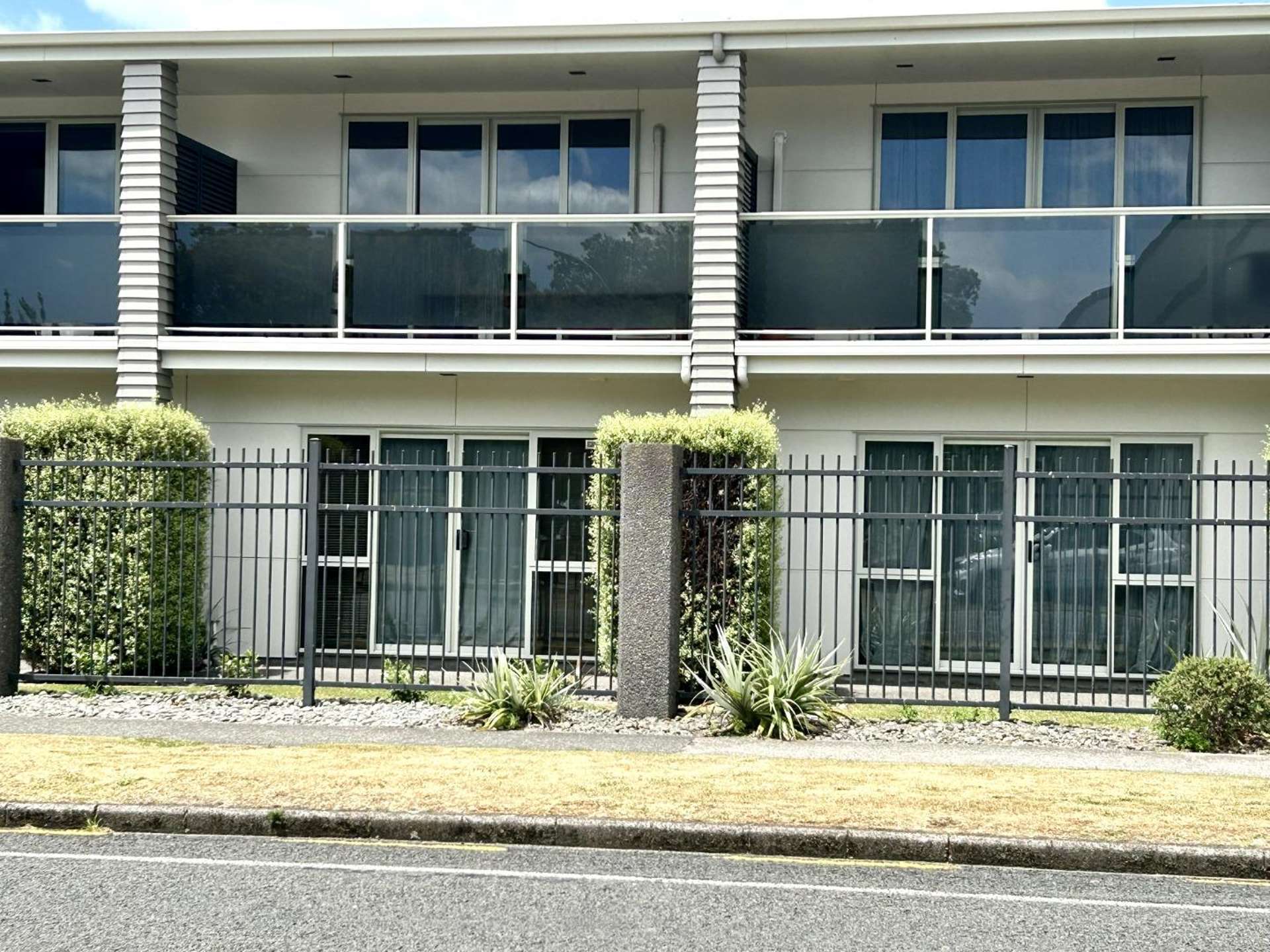2D Lytton Street 1070_0