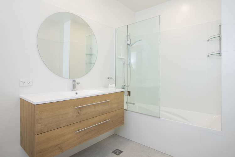 404/4 Reads Quay, Marinaview Gisborne_16