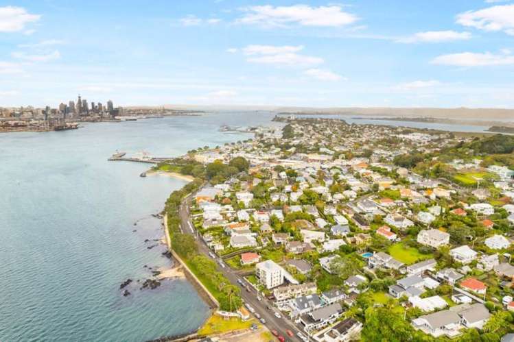 1b/18 King Edward Parade Devonport_10