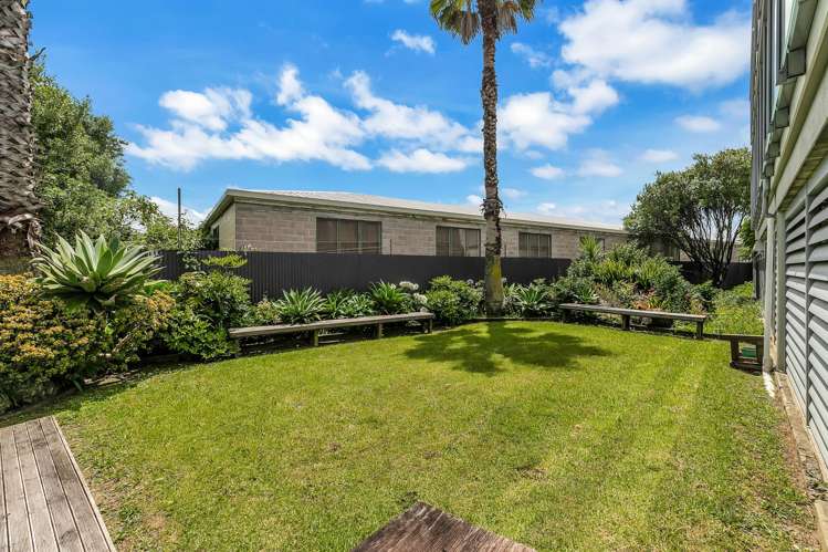 2b/86a Rockfield Road Penrose_11