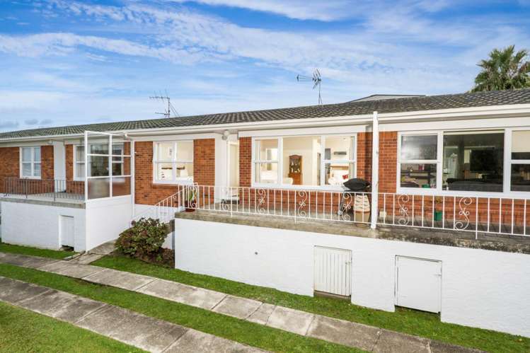 3/174 East Coast Road Milford_1