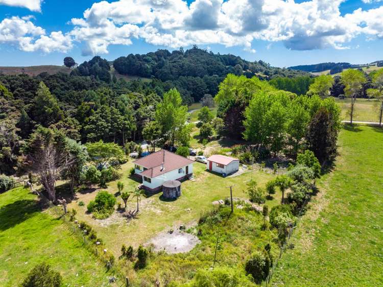 330 Valley Road Paraparaumu_3