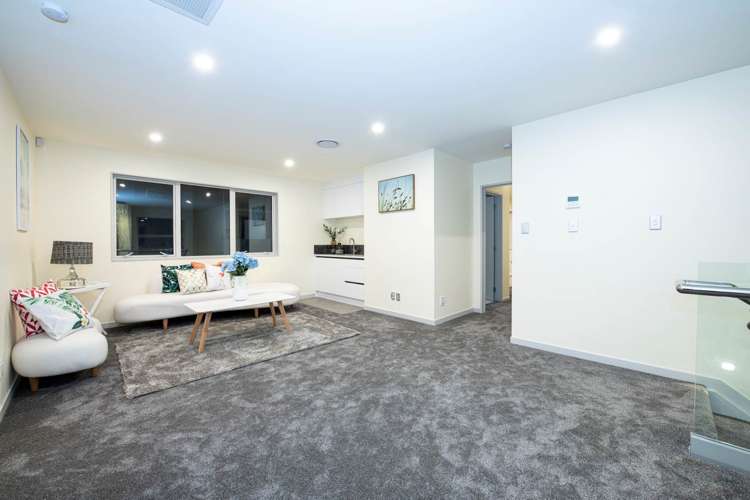 47 Donegal Park Drive Flat Bush_13