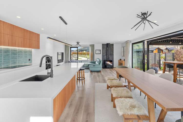 3 Wallace Place Wanaka_5