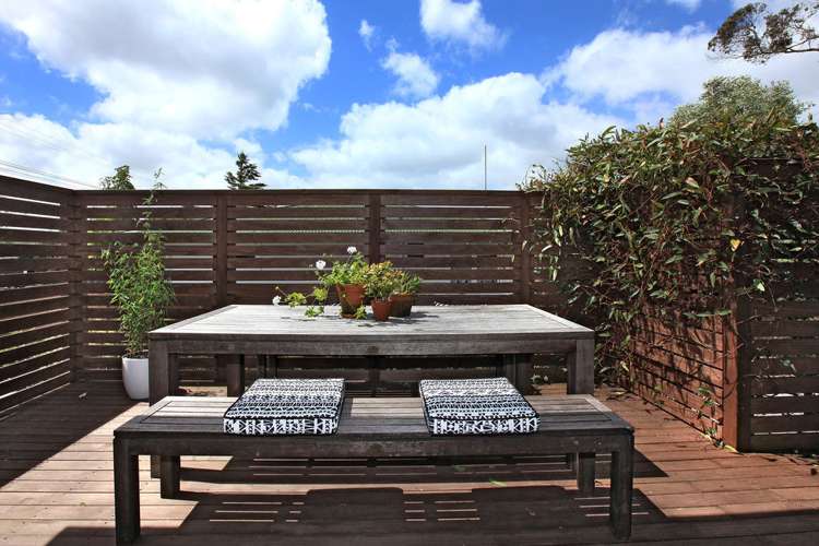 112 Cobham Crescent Kelston_6