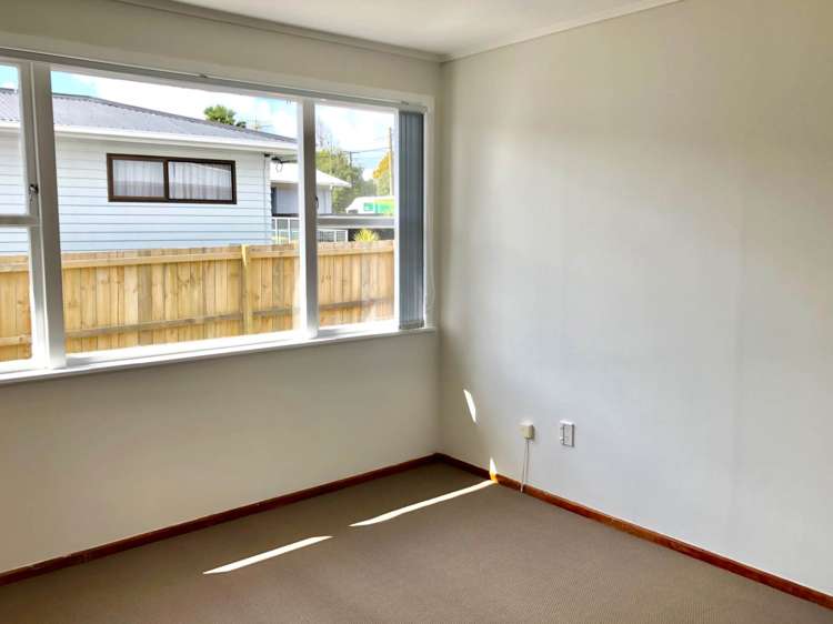 11 Coletta Lane Te Atatu South_7