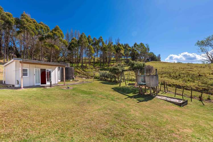 184 Koutu Loop Road Opononi_19