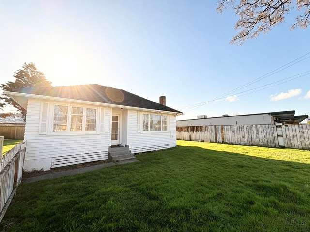 60 McKean Avenue Manurewa_1