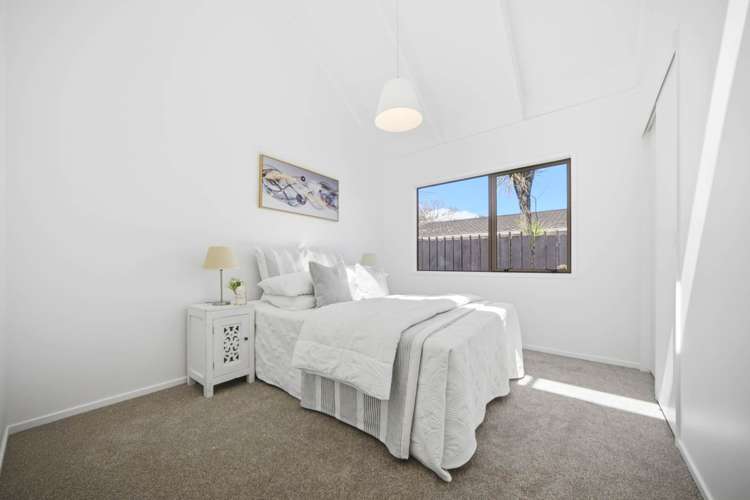 1 Montclair Rise Browns Bay_13