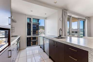 7i/245 Wakefield Street_3