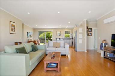 10 Otama Beach Road_3