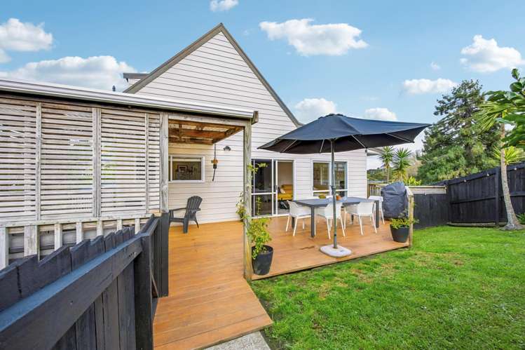 32 Springtime Crescent Stanmore Bay_1