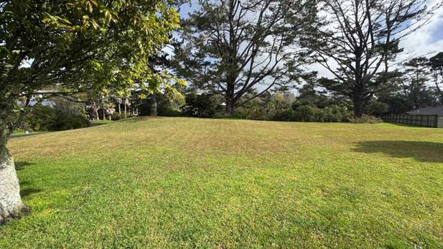 36 Shelter Drive Greenhithe_1