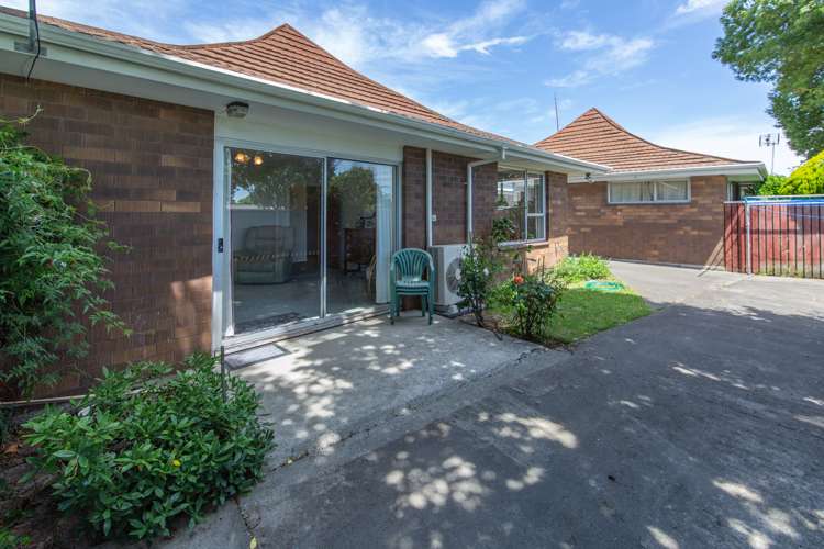 1/6 Sycamore Lane Sockburn_2